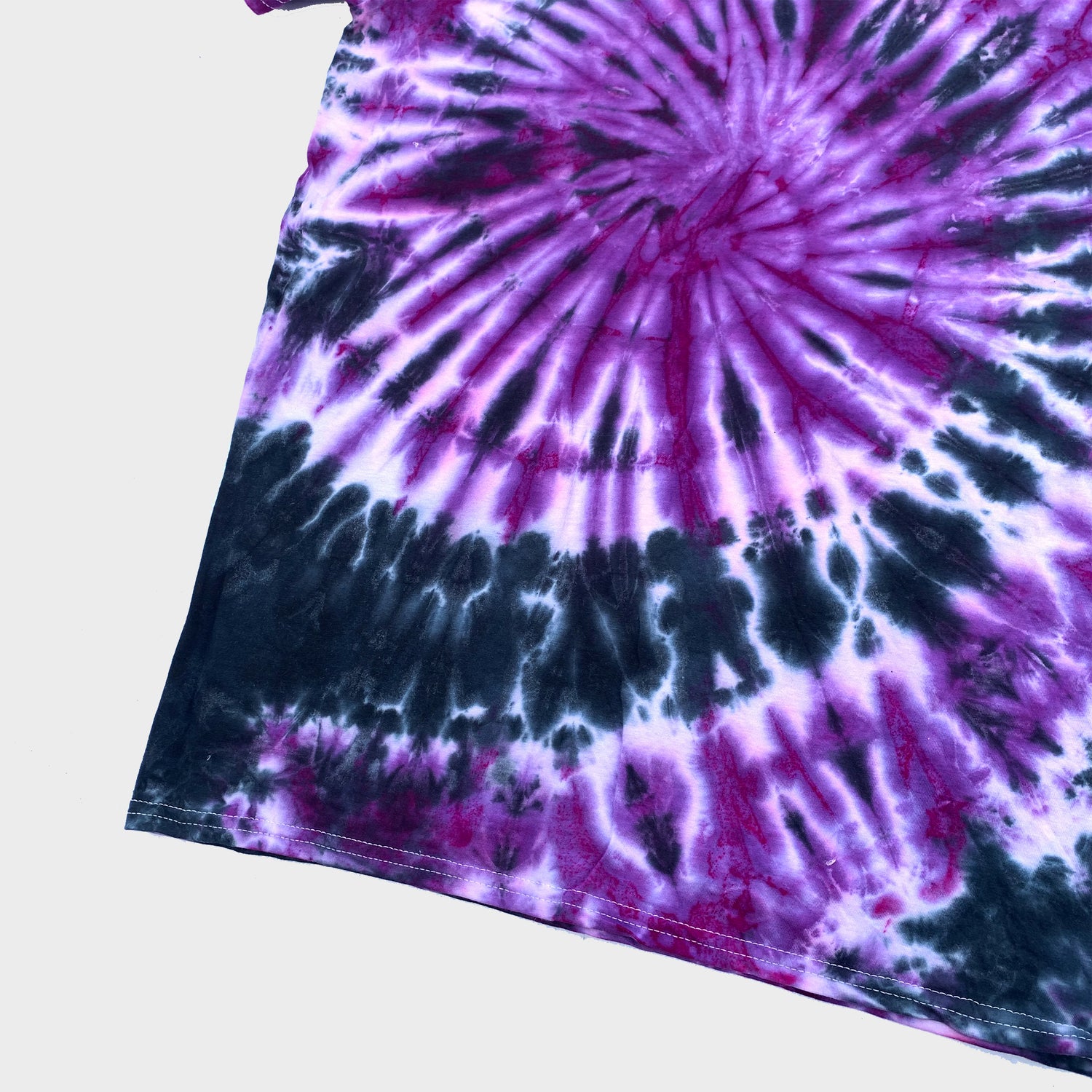 Purple/Black Spiral Tie Dye T-shirt - Free Shipping - iimvclothing