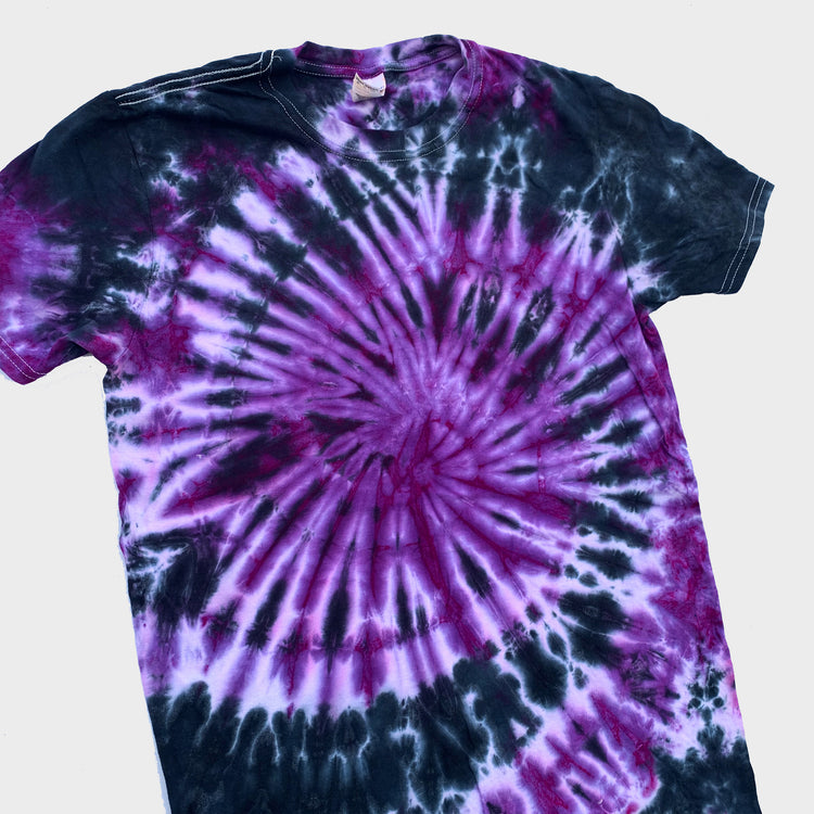 Purple/Black Spiral Tie Dye T-shirt - Free Shipping - iimvclothing