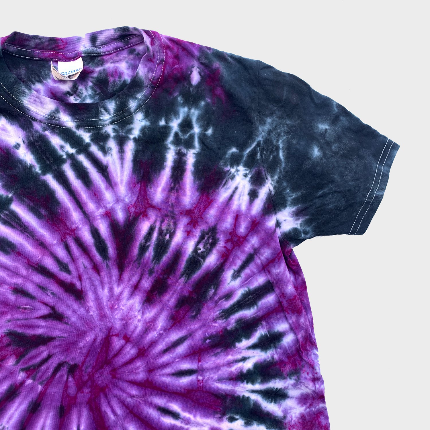 Purple/Black Spiral Tie Dye T-shirt - Free Shipping - iimvclothing