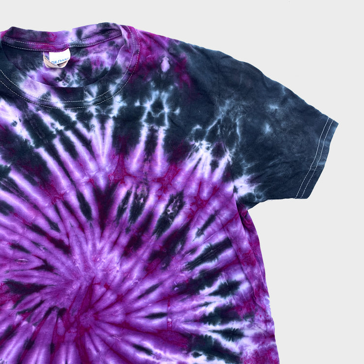Purple/Black Spiral Tie Dye T-shirt - Free Shipping - iimvclothing
