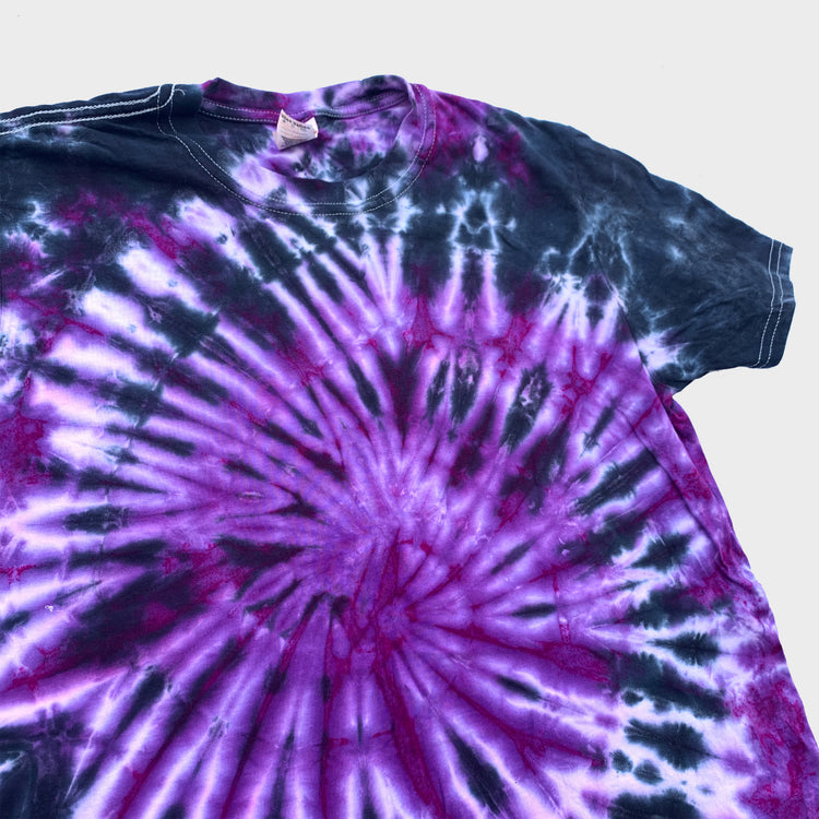 Purple/Black Spiral Tie Dye T-shirt - Free Shipping - iimvclothing