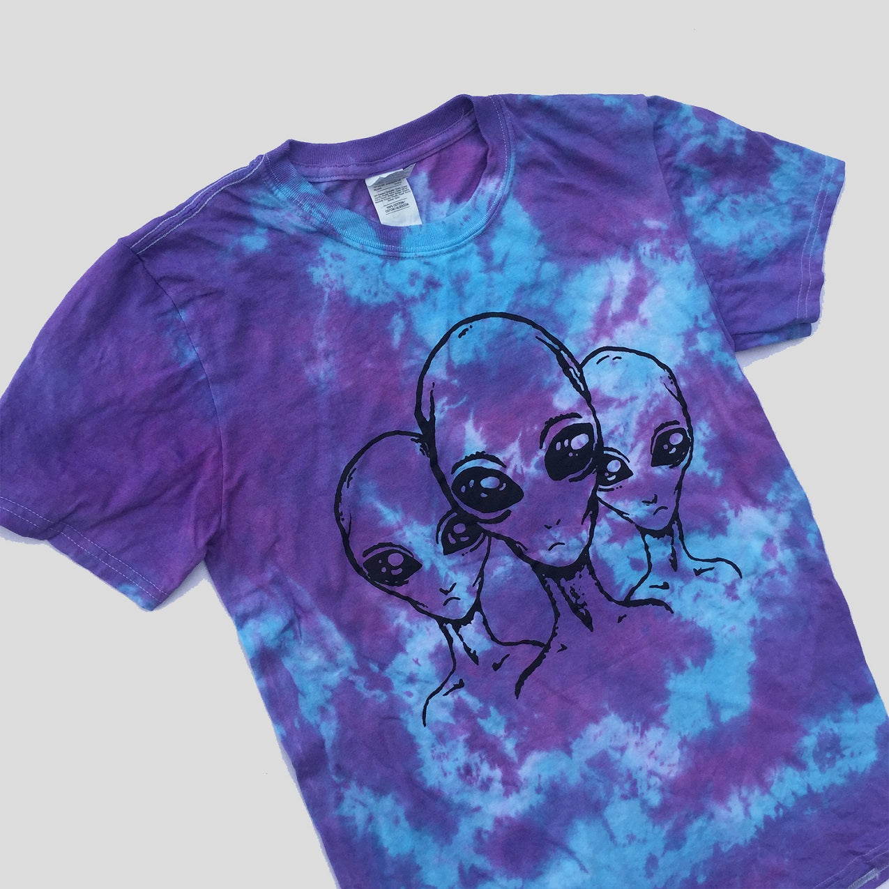 Aliens Purple/Blue Tie Dye T-shirt - Free Shipping - iimvclothing