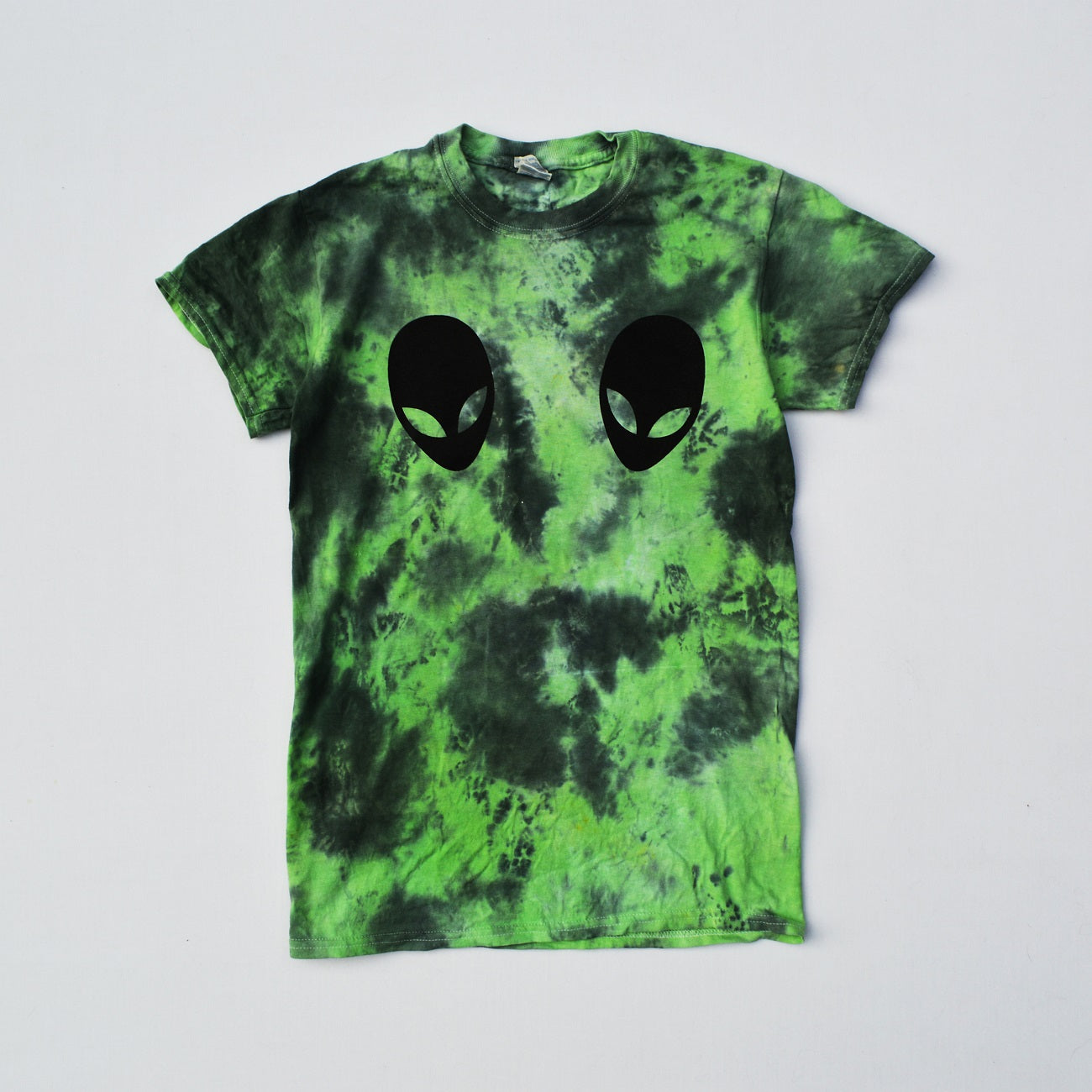 Alien Boobs Green/Black Tie Dye T-shirt - Free Shipping - iimvclothing