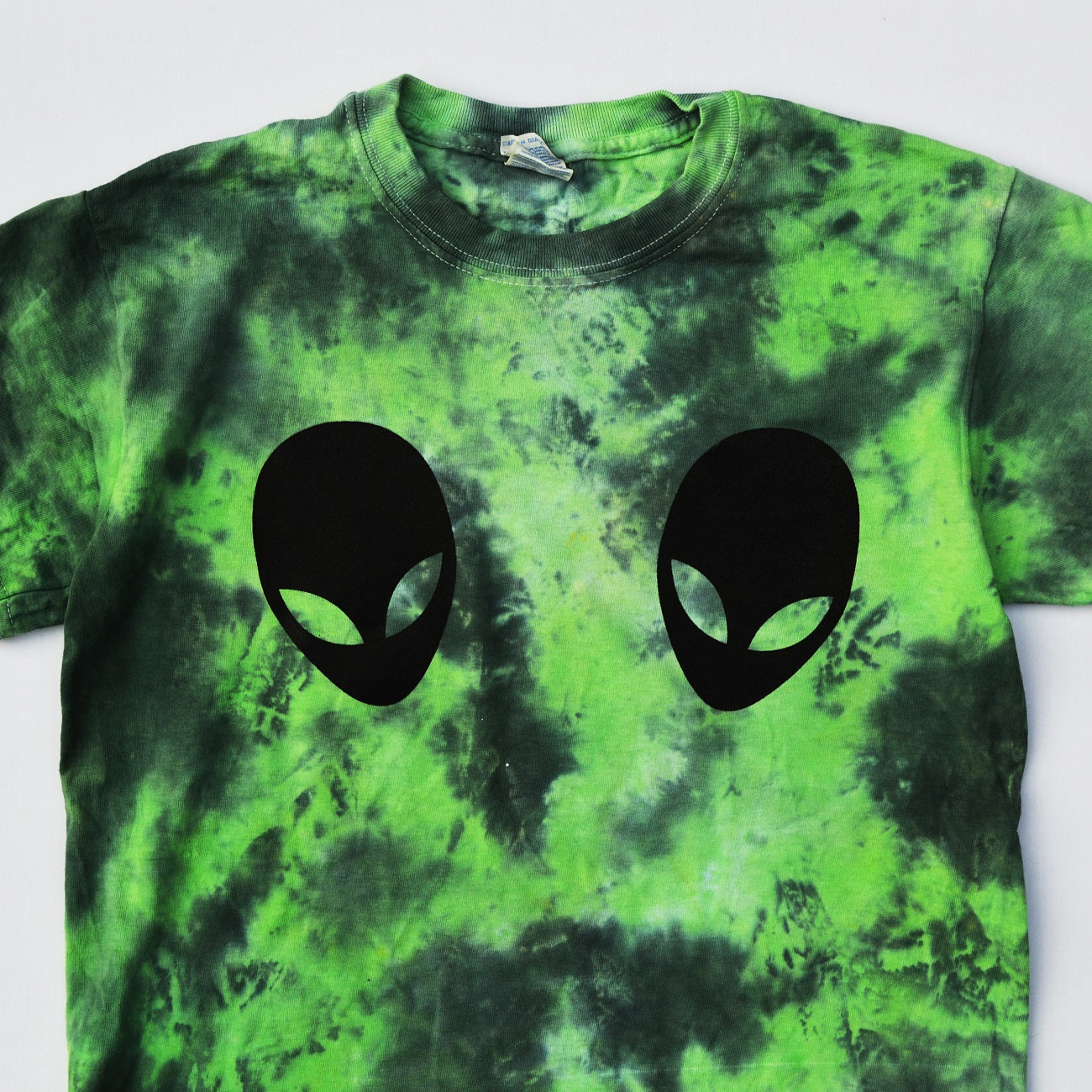 Alien Boobs Green/Black Tie Dye T-shirt - Free Shipping - iimvclothing