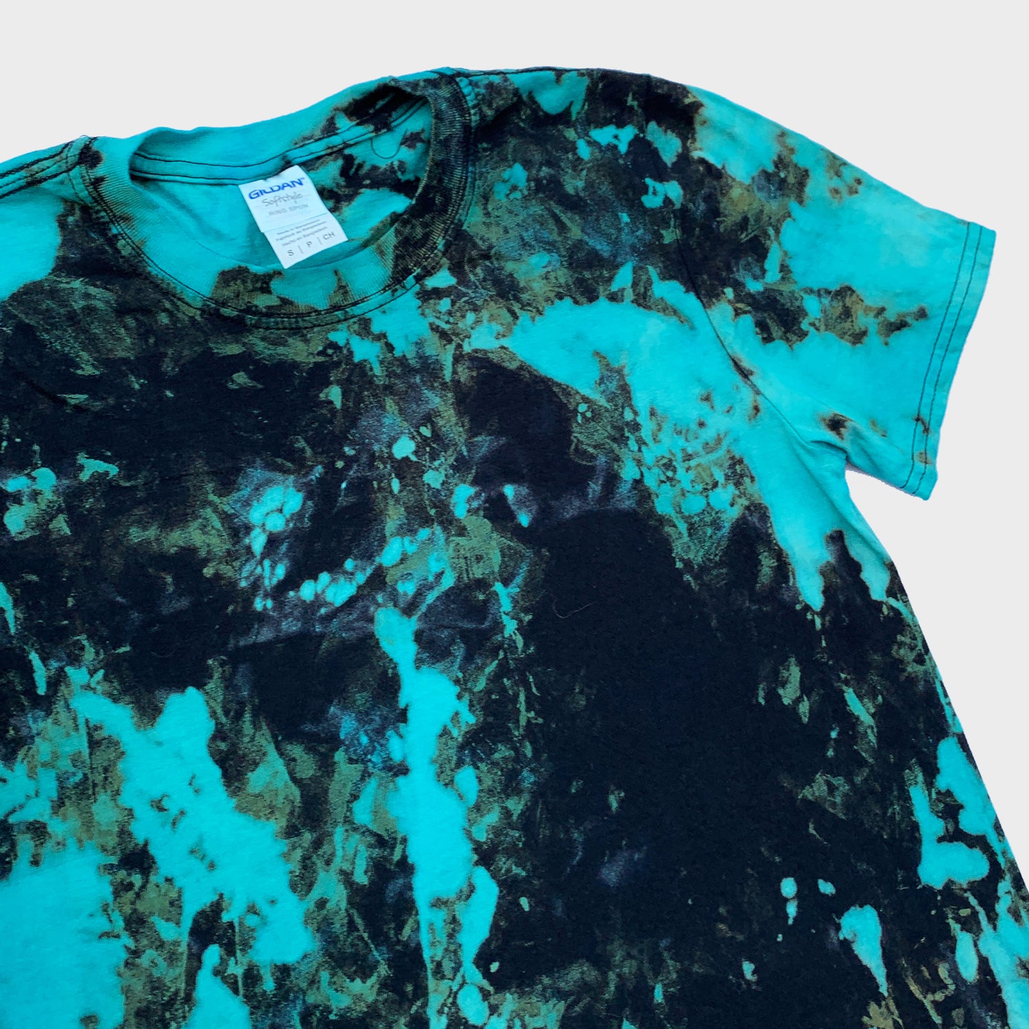 Blue/Black Reverse Tie Dye T-shirt - Free Shipping - iimvclothing
