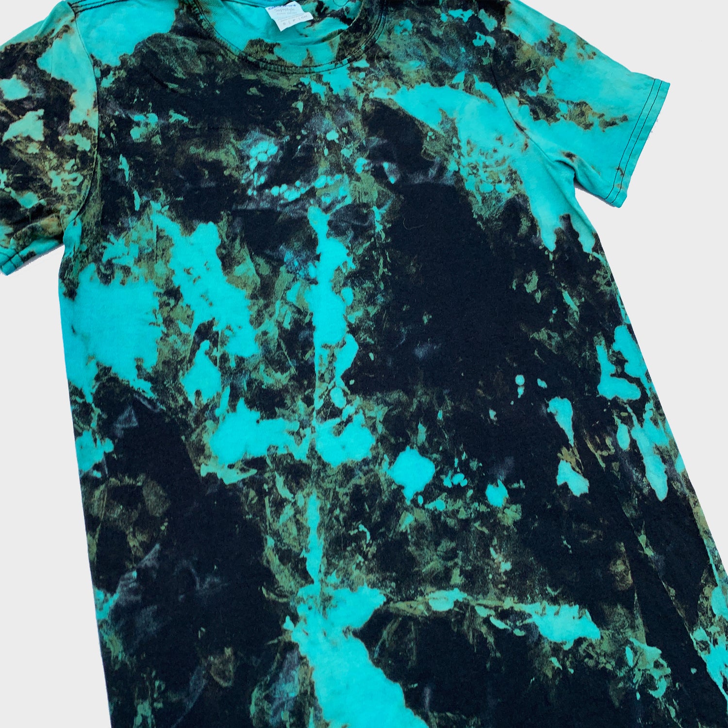 Blue/Black Reverse Tie Dye T-shirt - Free Shipping - iimvclothing