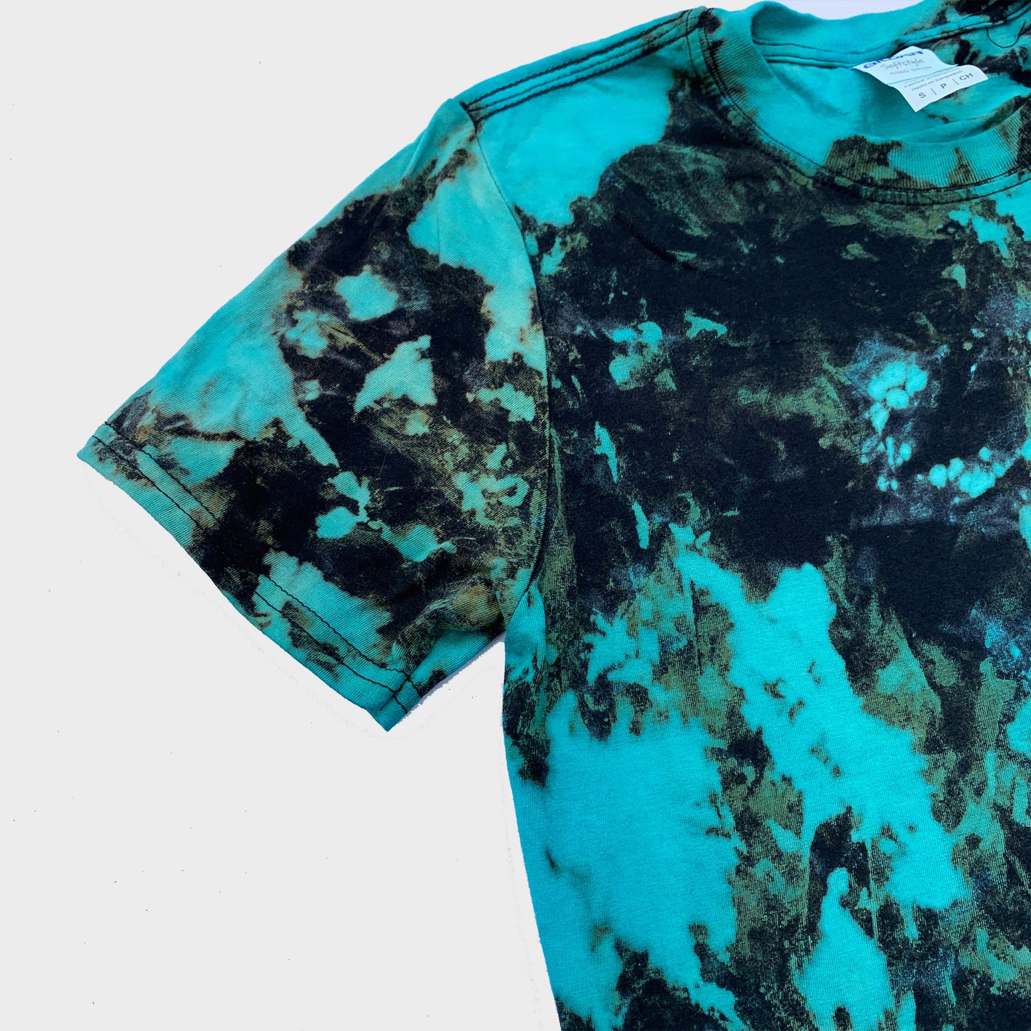 Blue/Black Reverse Tie Dye T-shirt - Free Shipping - iimvclothing