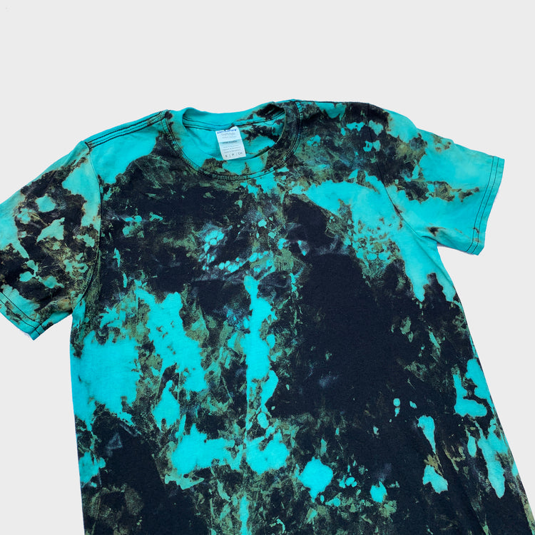 Blue/Black Reverse Tie Dye T-shirt - Free Shipping - iimvclothing