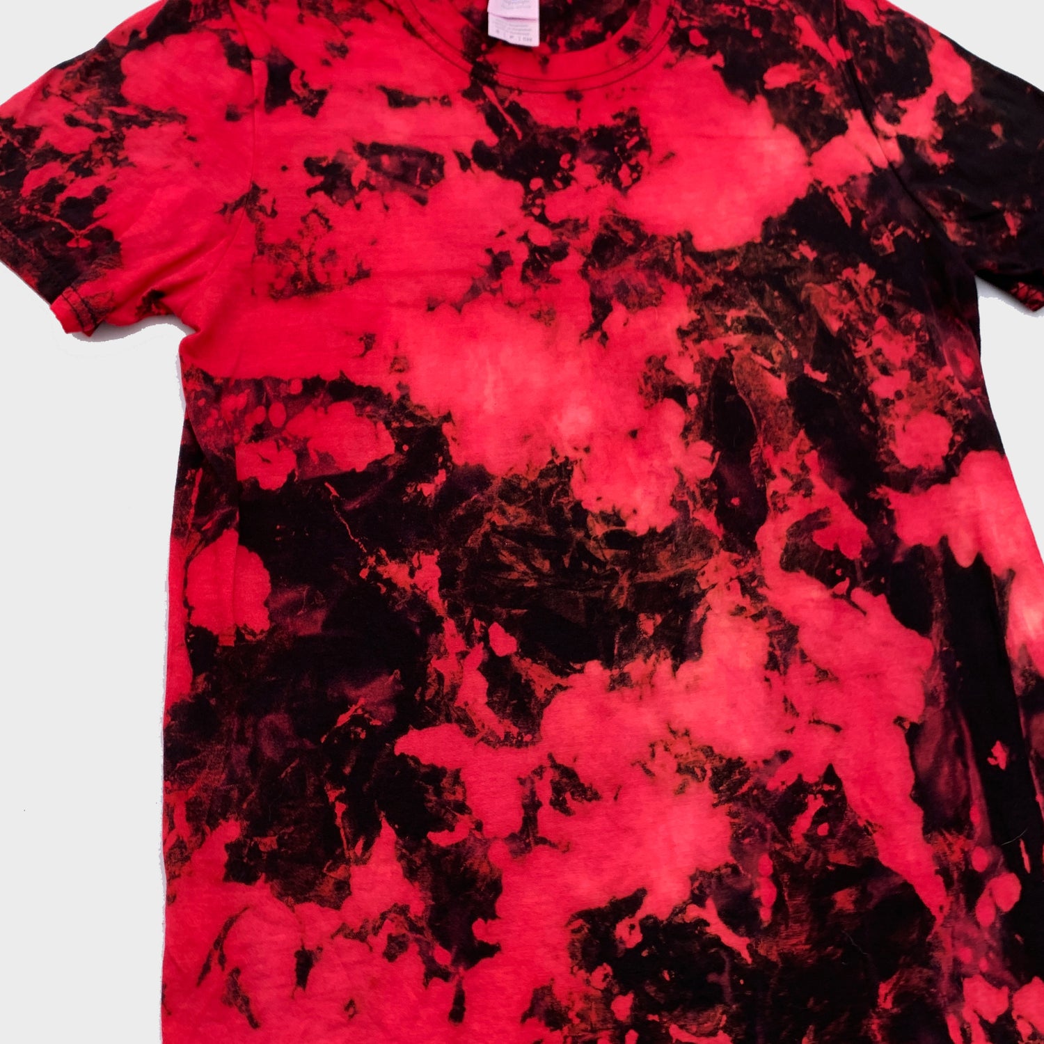 Red/Black Reverse Tie Dye T-shirt - Free Shipping - iimvclothing
