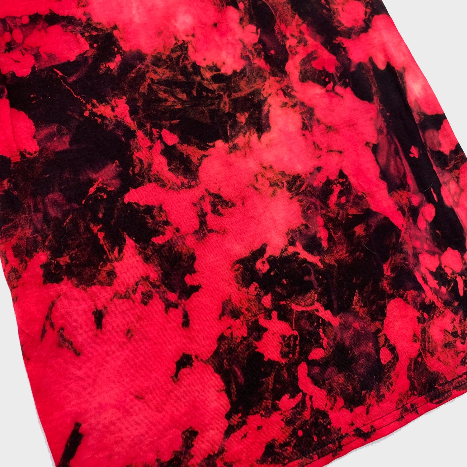 Red/Black Reverse Tie Dye T-shirt - Free Shipping - iimvclothing