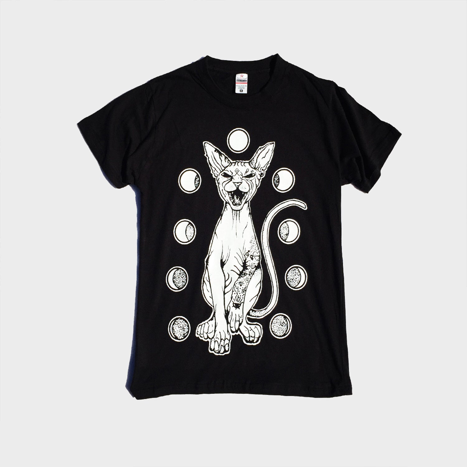 Moon Cat Black T-shirt - Free Shipping - iimvclothing