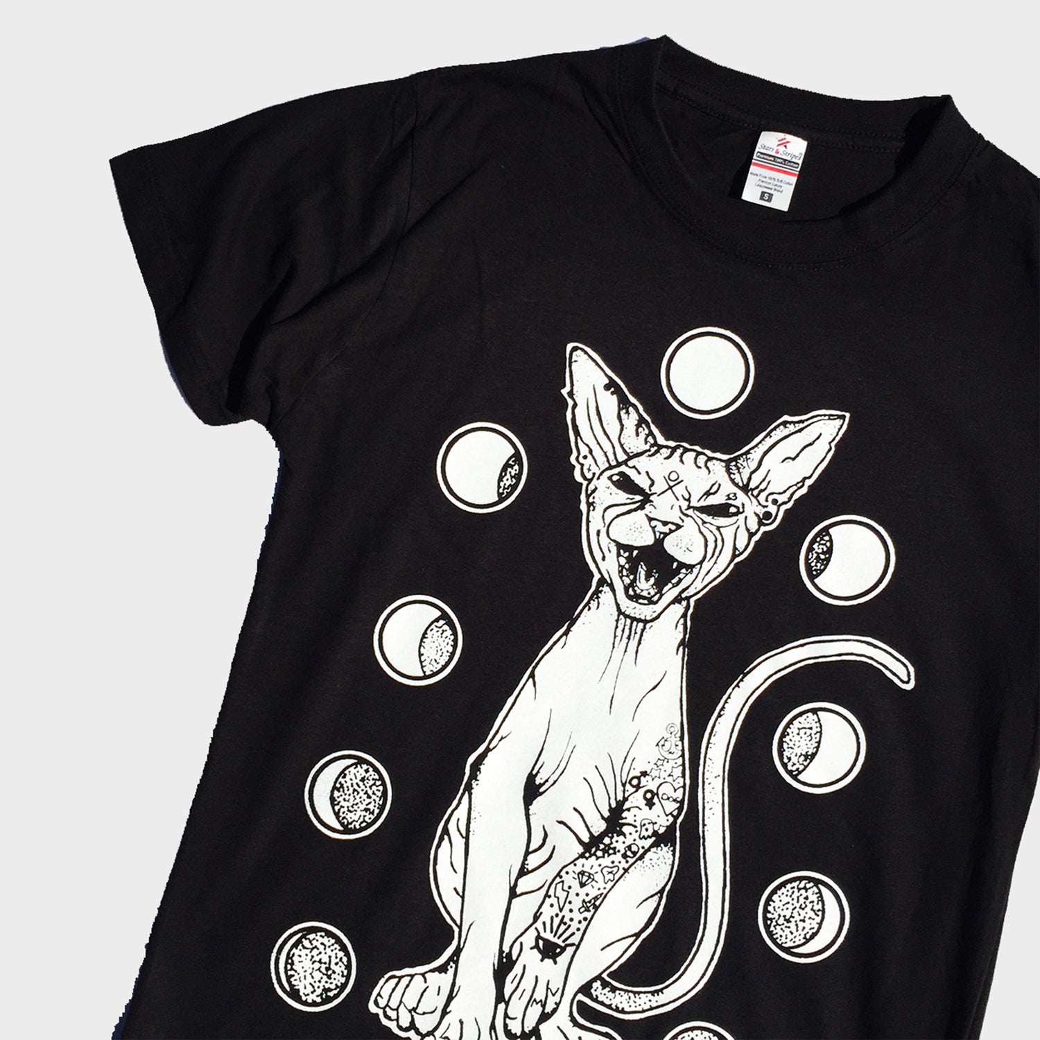 Moon Cat Black T-shirt - Free Shipping - iimvclothing