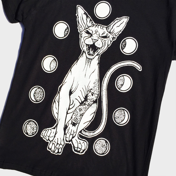 Moon Cat Black T-shirt - Free Shipping - iimvclothing