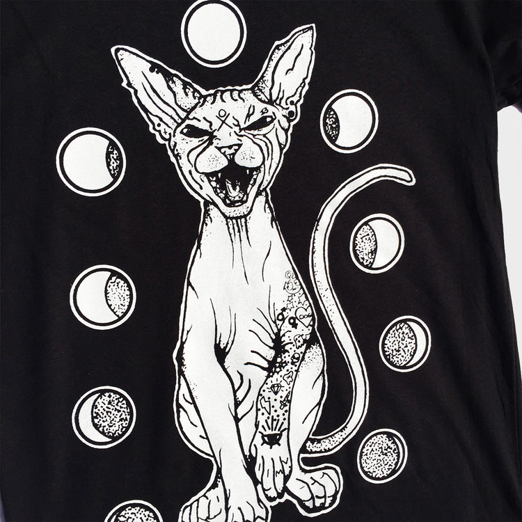Moon Cat Black T-shirt - Free Shipping - iimvclothing