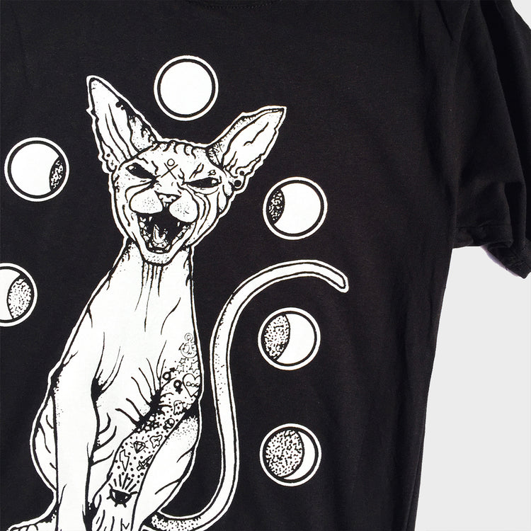 Moon Cat Black T-shirt - Free Shipping - iimvclothing