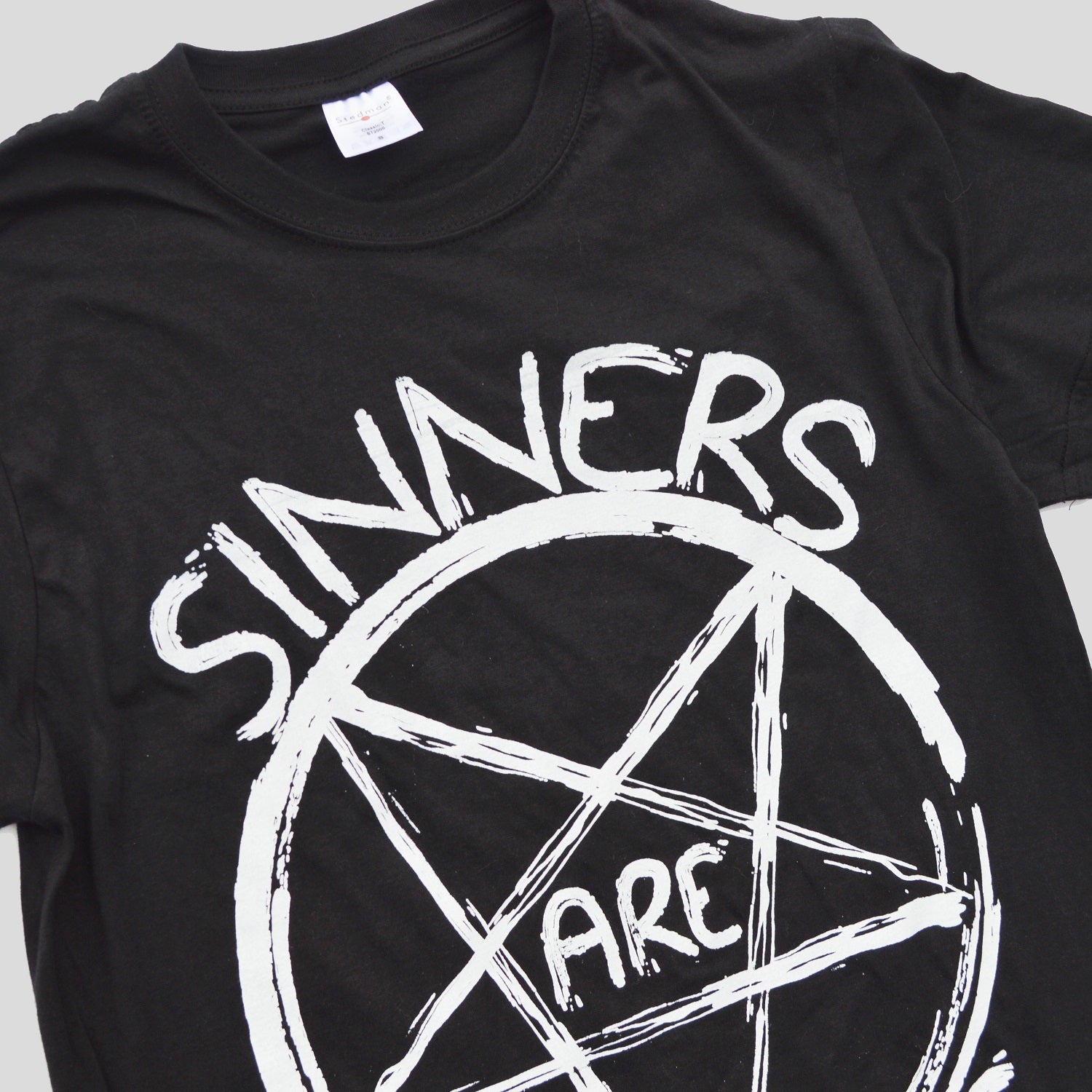 Sinners Are Winners Black T-shirt - Free Shipping - iimvclothing
