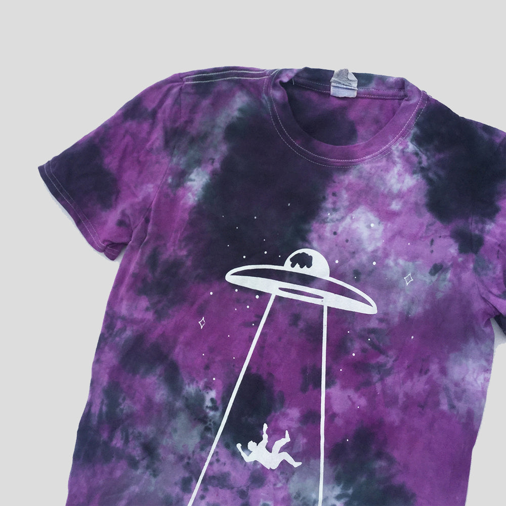UFO Abduction Purple/Black Tie Dye T-shirt - Free Shipping - iimvclothing