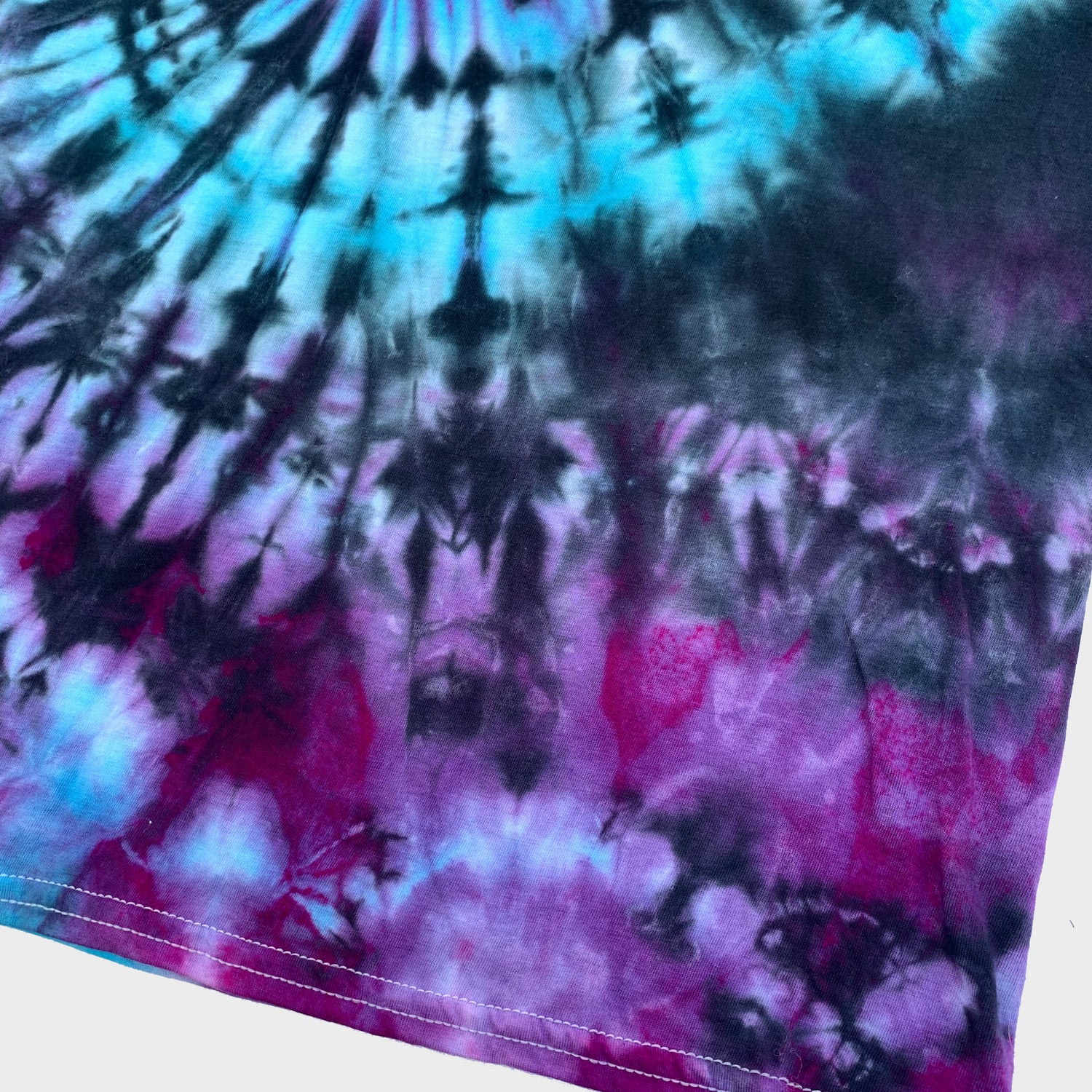 Blue/Purple/Black Spiral Tie Dye T-shirt - Free Shipping - iimvclothing